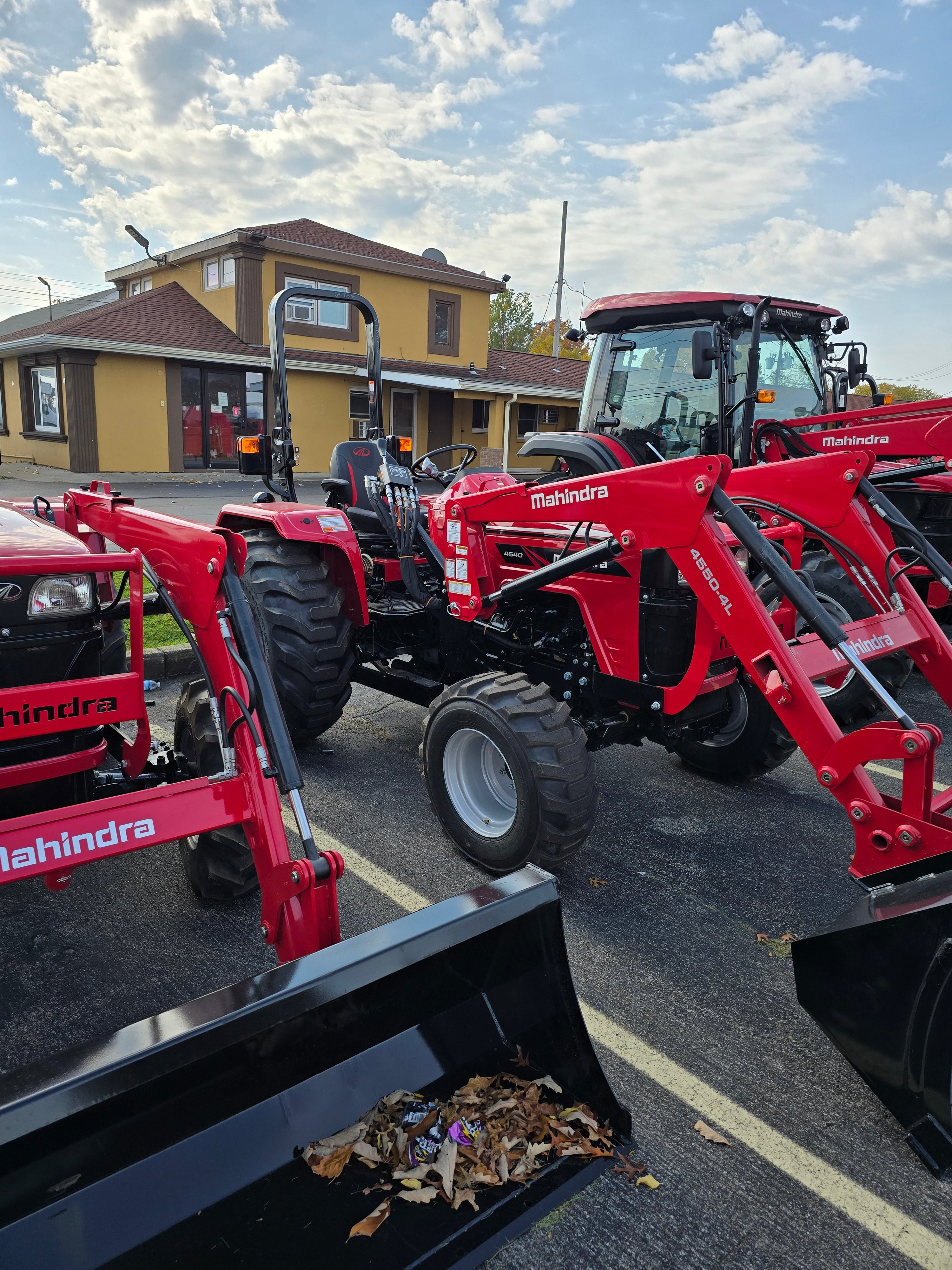 2025 Mahindra 4540 4WD Tractors with Loader