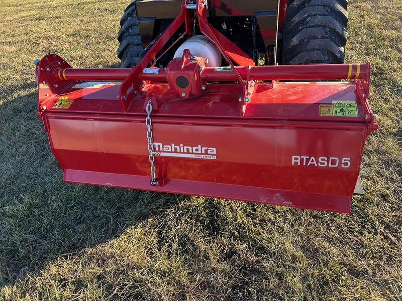 MAHINDRA RTASD5 5' TILLER SMOOTH TOP