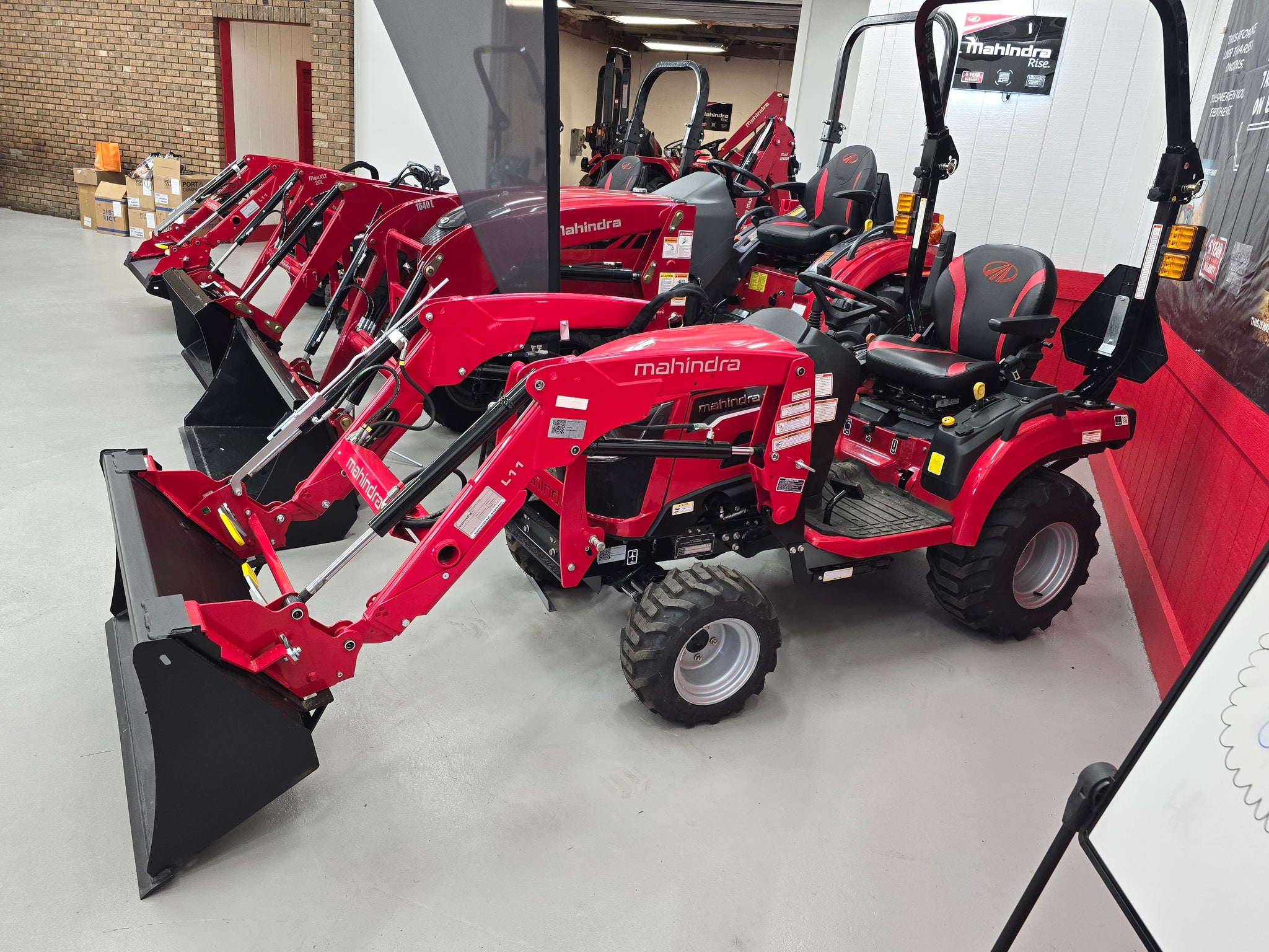 2025 Mahindra 1126 HST Tractors with Loader