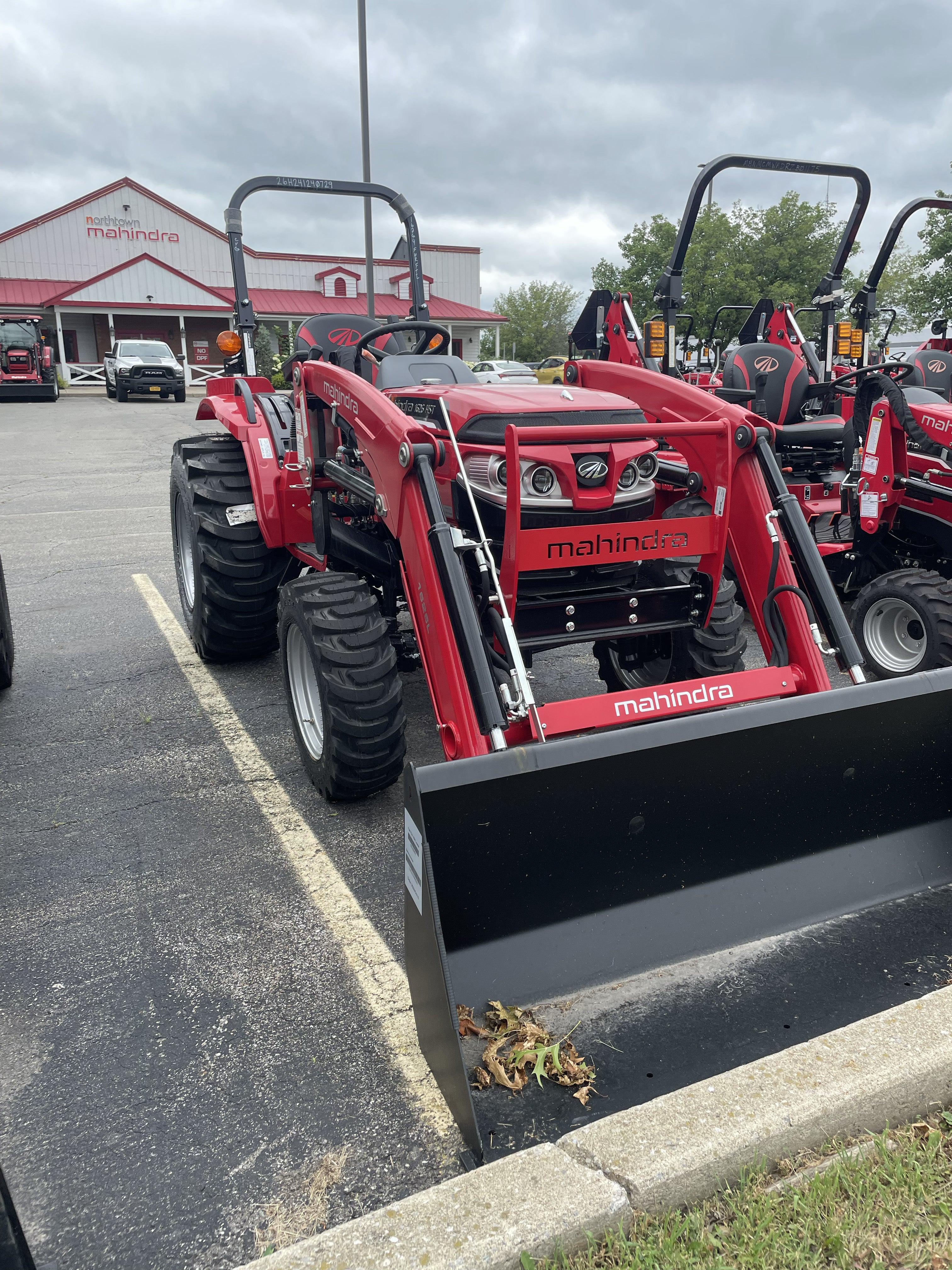 2025 Mahindra 1626 HST Tractors with Loader